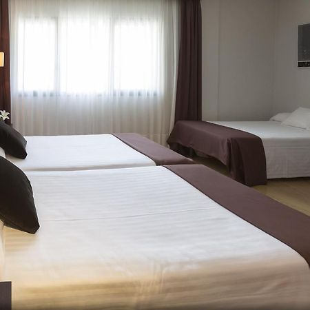 Hotel Plazaola Irurtzun Bagian luar foto