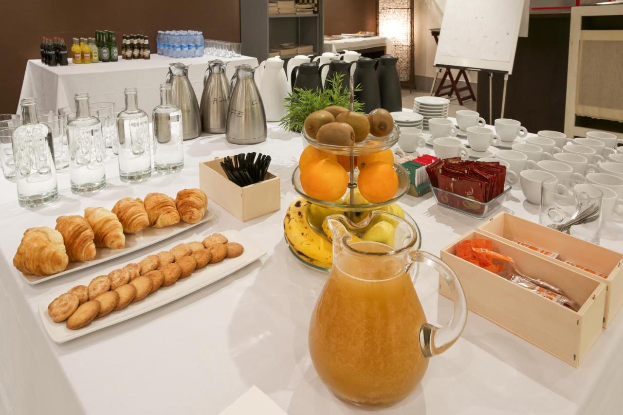 Hotel Plazaola Irurtzun Bagian luar foto