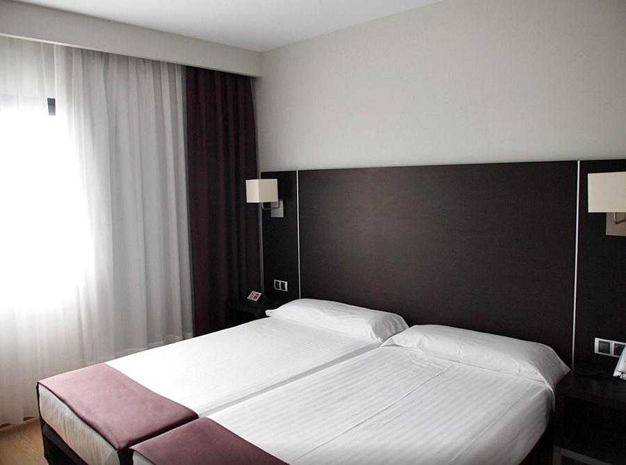 Hotel Plazaola Irurtzun Bagian luar foto