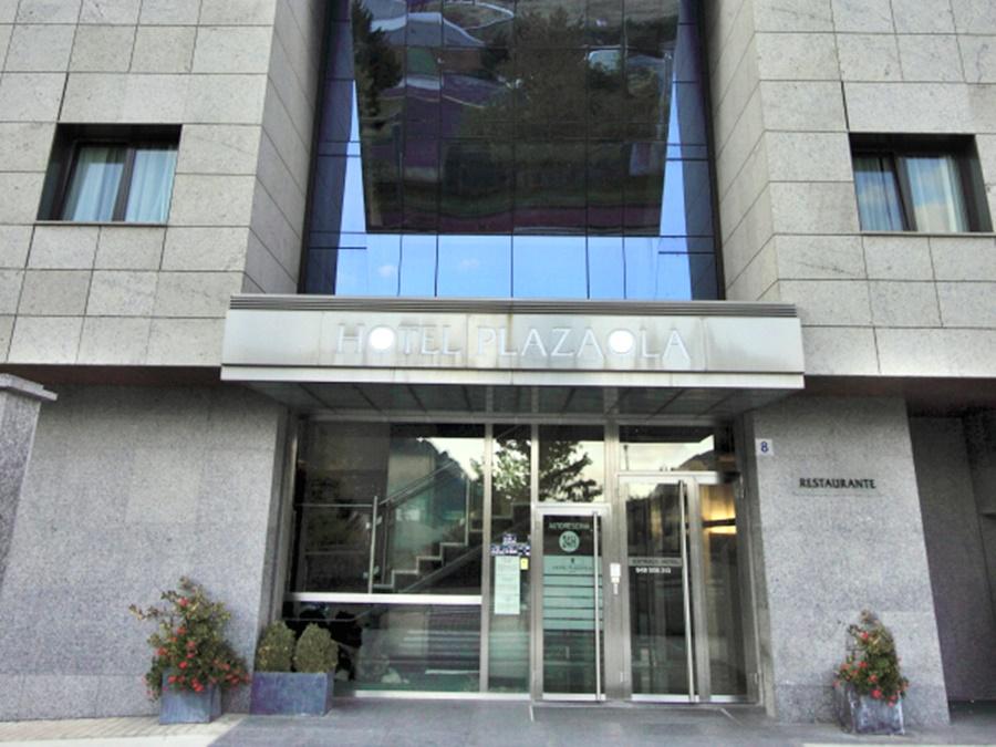 Hotel Plazaola Irurtzun Bagian luar foto