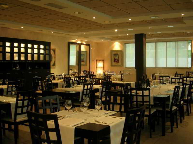 Hotel Plazaola Irurtzun Bagian luar foto