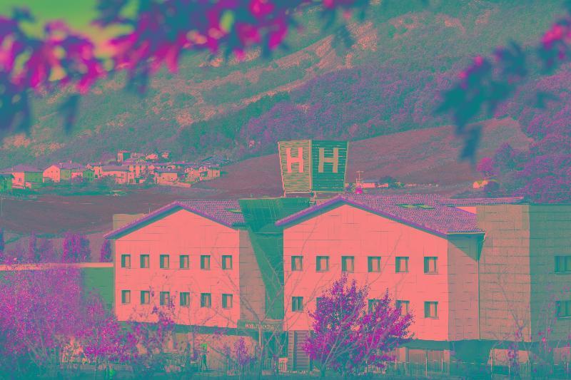 Hotel Plazaola Irurtzun Bagian luar foto