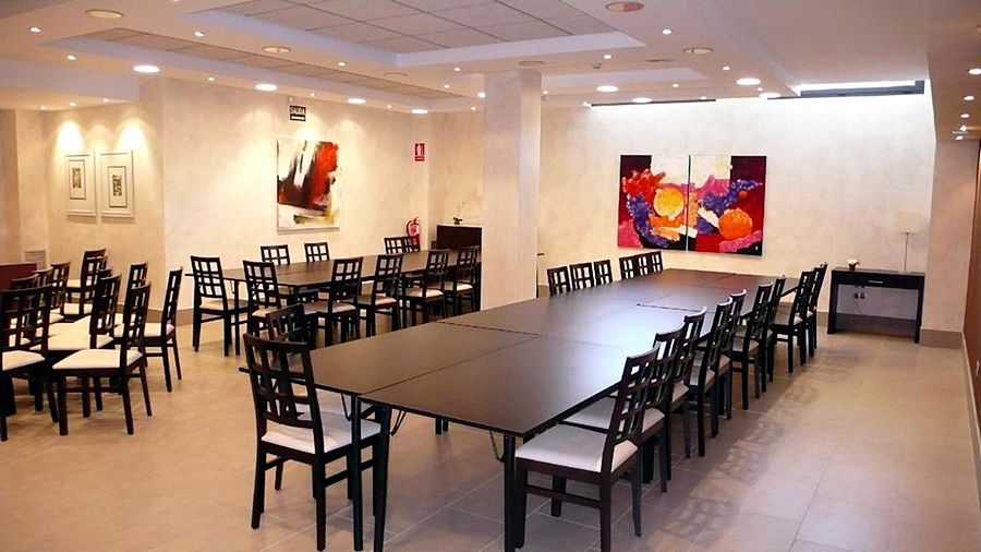 Hotel Plazaola Irurtzun Bagian luar foto